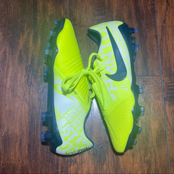 Nike Phantom Venom PRO FG Soccer Cleats Boy’s Size 5.5 Volt/Black AO8738-717 - Picture 5 of 8